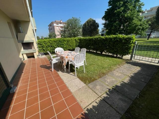 Apartament With Swimming Pool Apartment Caorle Exterior photo