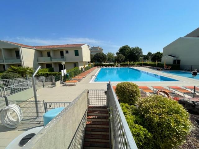 Apartament With Swimming Pool Apartment Caorle Exterior photo