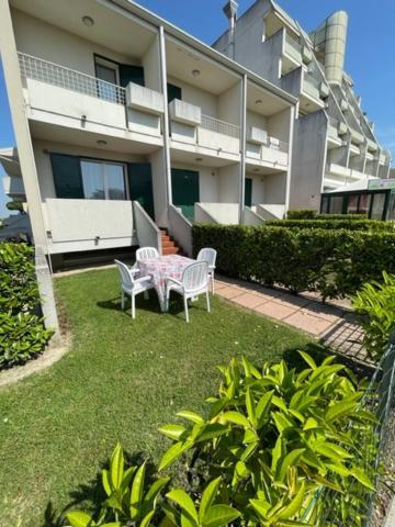 Apartament With Swimming Pool Apartment Caorle Exterior photo